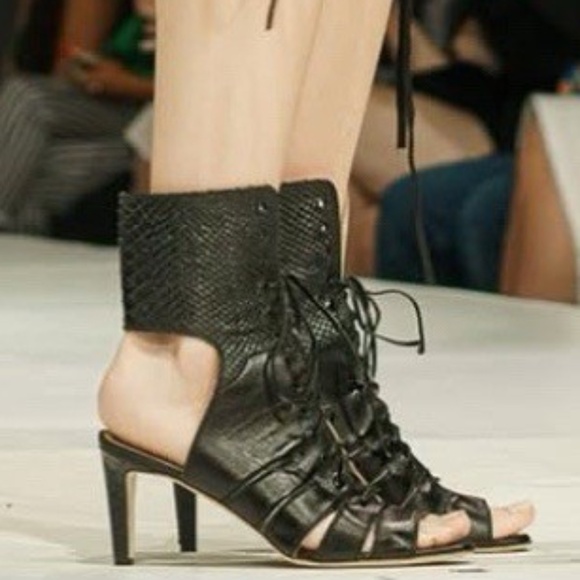 Black Genuine Leather Pumps Heels Made in Italy Size 37 EU / 6.5 US - Picture 3 of 11